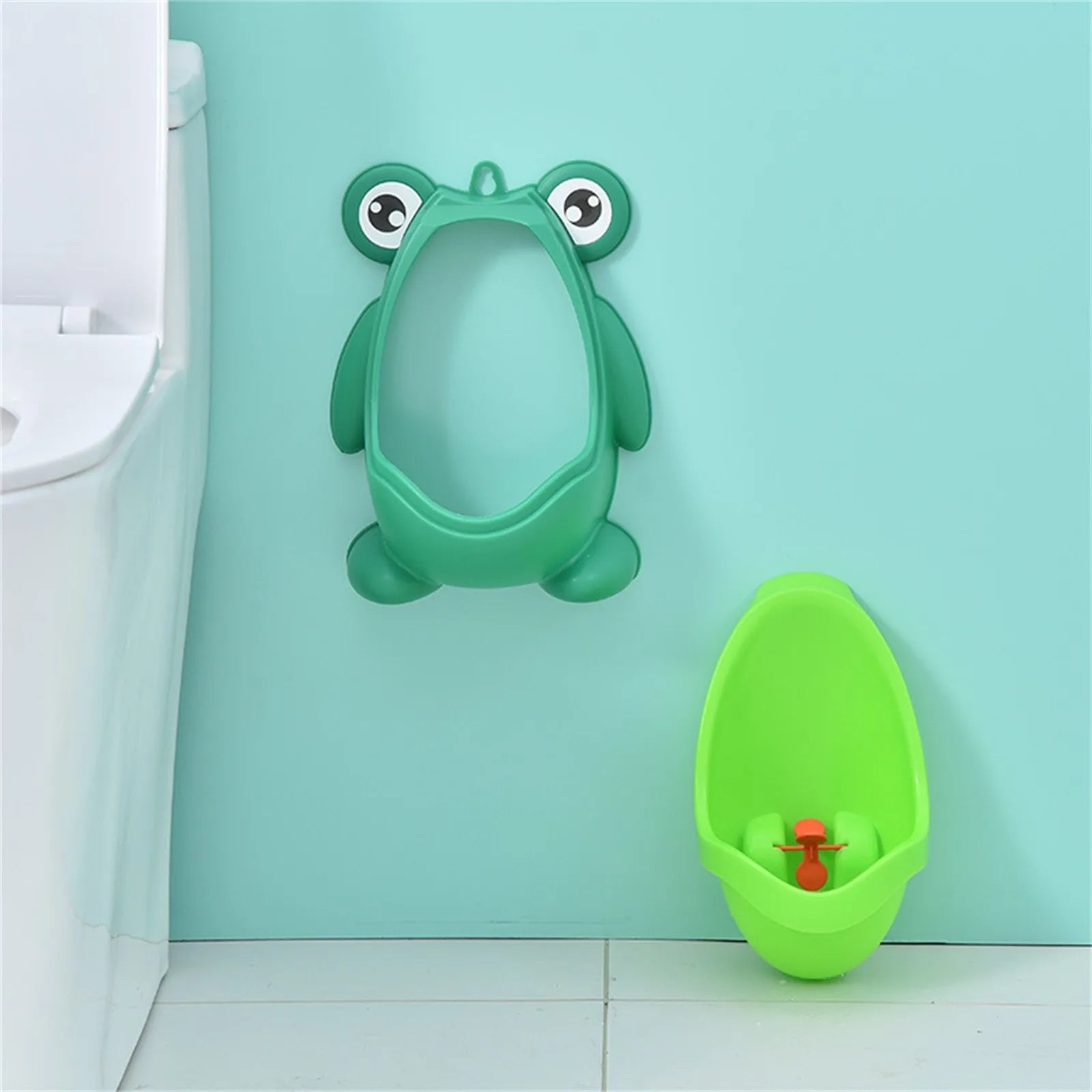 Baby Boys Standing Potty Cartoon Frog Shape Wall-Mounted Urinals Toilet Training Stand Vertical Urinal Potty Pee Infant Toddler
