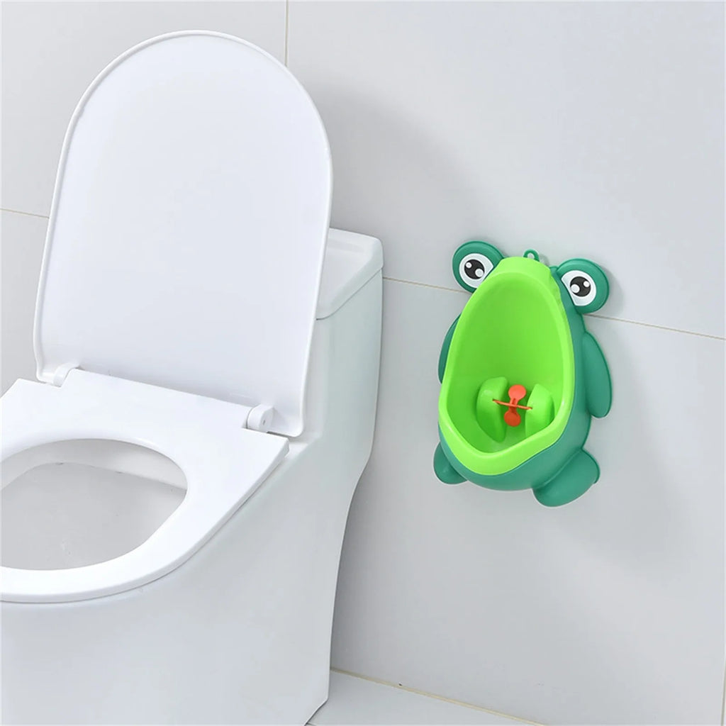 Baby Boys Standing Potty Cartoon Frog Shape Wall-Mounted Urinals Toilet Training Stand Vertical Urinal Potty Pee Infant Toddler